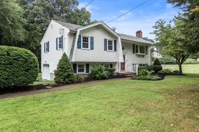 12 Braney Rd 1