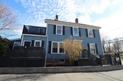 1 Hill St #1
