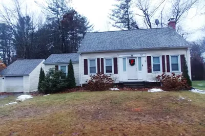 325 Main St