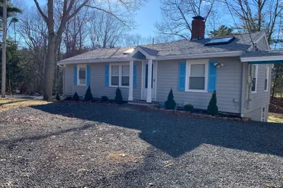 107 Preston Place 1