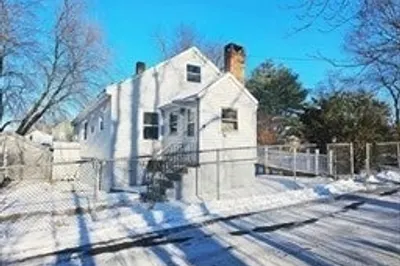 35 Denton St