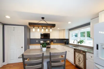 151 Valley Rd