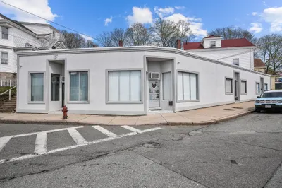 1792 Pleasant St 1