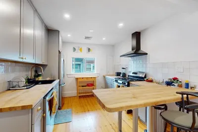 41 Elmore Street #5