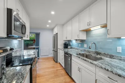 1210 Greendale Ave #311 1