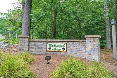 13 Colonial Drive #13 1