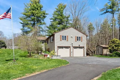 123 Pierce Rd 1