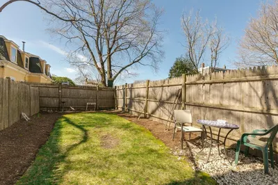 18 Henshaw Terrace #B