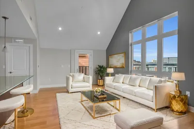 1501 Commonwealth Avenue #PH2