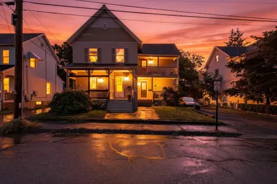 9 Walnut St #B 1
