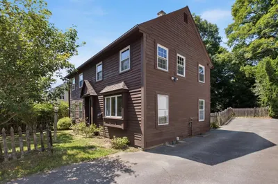 260 Mendon St 1