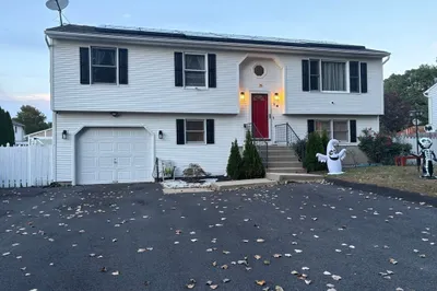 14 Pine Needle Ln