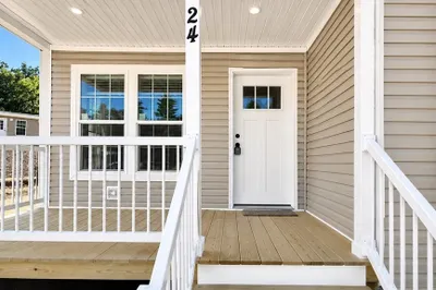 24 Pinrock Drive 1