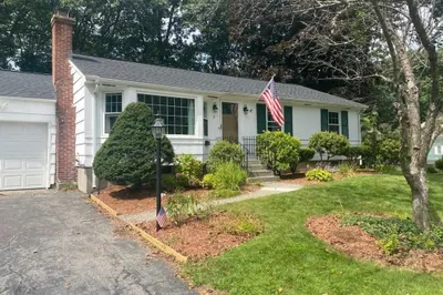 3 Wild Rose Ave 1