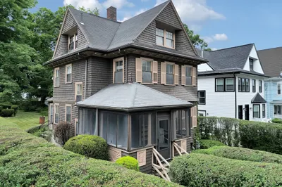 97 Williams Ave