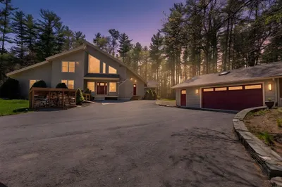 8 Dunham Rd 1