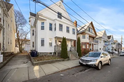 12 Porter St #1