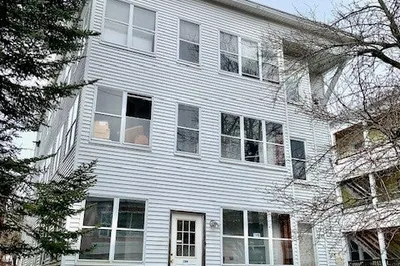 199 Main St 1