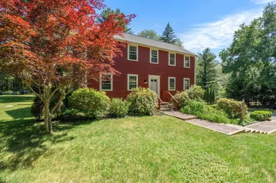 128 Fruit St 1