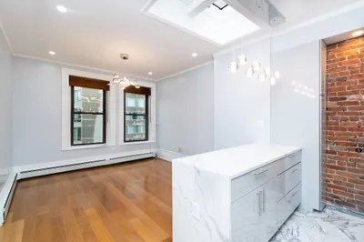 133 Saint Botolph St #8