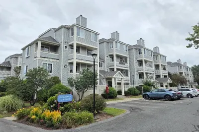 200 Falls Blvd #E107