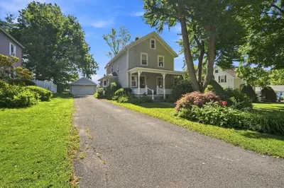 41 Cottage St 1