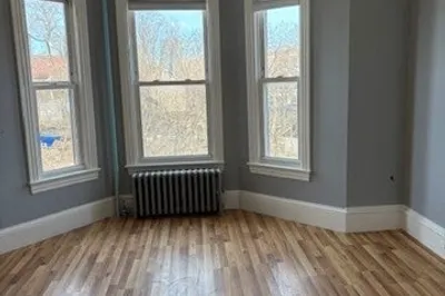 5 Winthrop Street #3 1