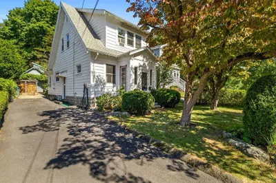 595 Summer St