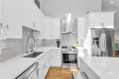 72 Rawson Rd #2