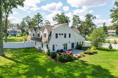 120 Warren Dr 1
