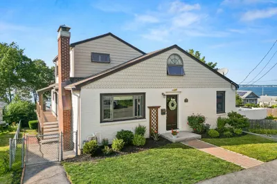 36 Lennox Rd 1