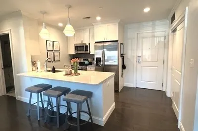728 East Broadway #303