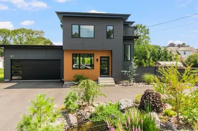 61 Ellis St 1