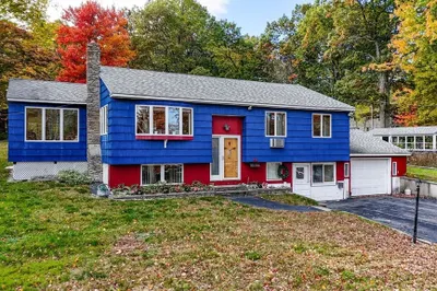 28 Ledge Rd 1
