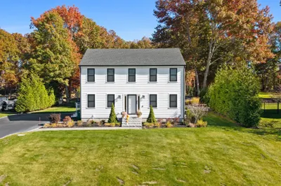 57 Elyse Rd 1