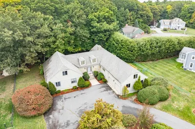 17 Royal Ct 1