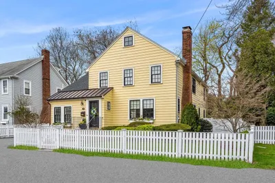 13 Thompson Road 1