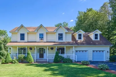 359 W Main St 1