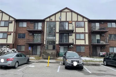 121 Whipple St #15