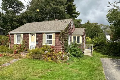 85 Walnut Ave