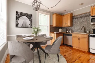 327 Lafayette St ##2R