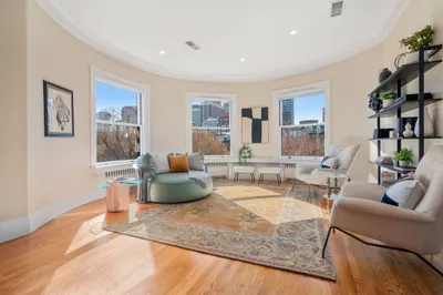 20 Gloucester Street #4