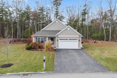 22 Heritage Ln 1