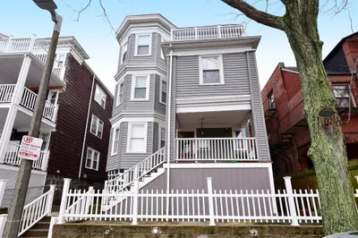 48 Monadnock St #2
