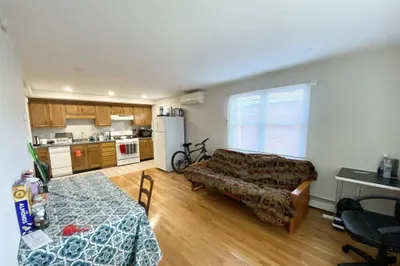 185 Sydney Street #1 1