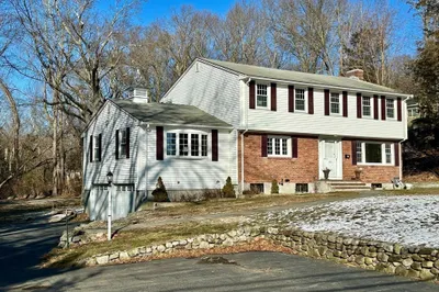 105 Marrett Rd 1
