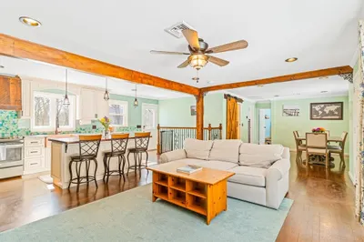 226 Stonebridge Rd 1