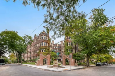 10 Dana St #309 1