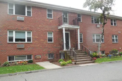 261 Regency Park Dr #261 1