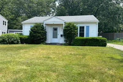 71 White Birch Ave #1